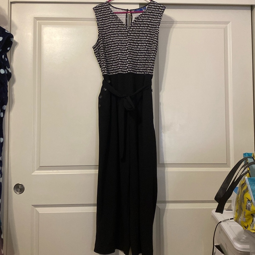 Apt 9 Jumpsuit size XL